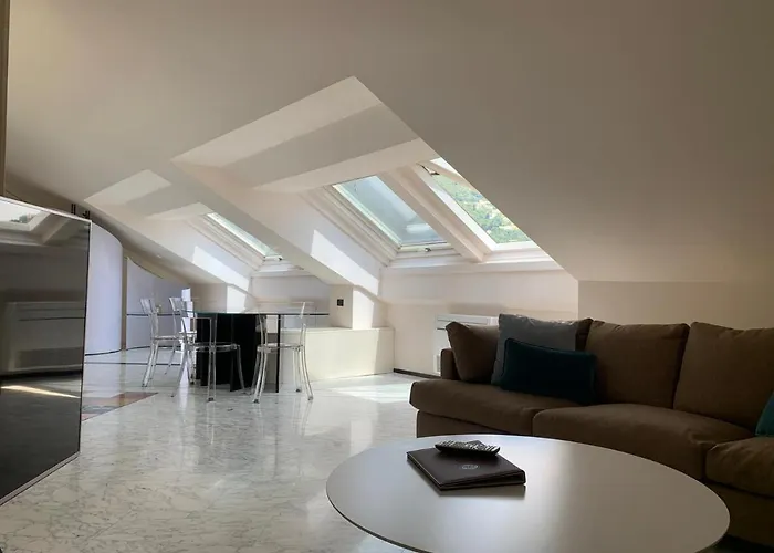 R Cedro House * 科莫